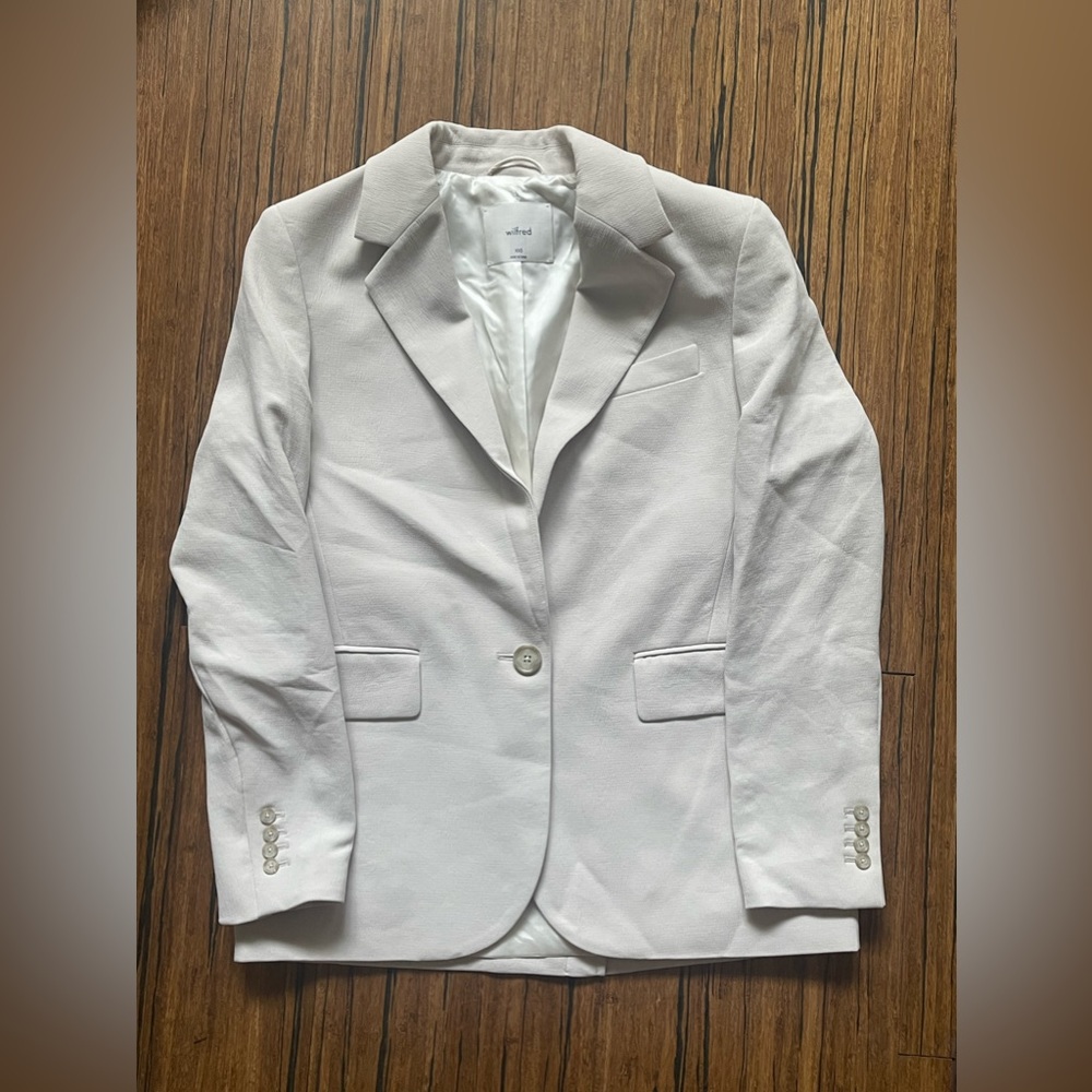 Aritzia Wilfred blazer in bone color - NWOT
